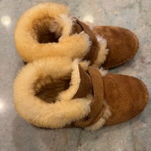 LLBean Brown Shearling Slipper “Wicked Good” Booties